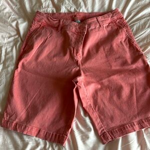 Tommy Bahama women’s shorts, size 10. A coral, peach color 10 inch inseam